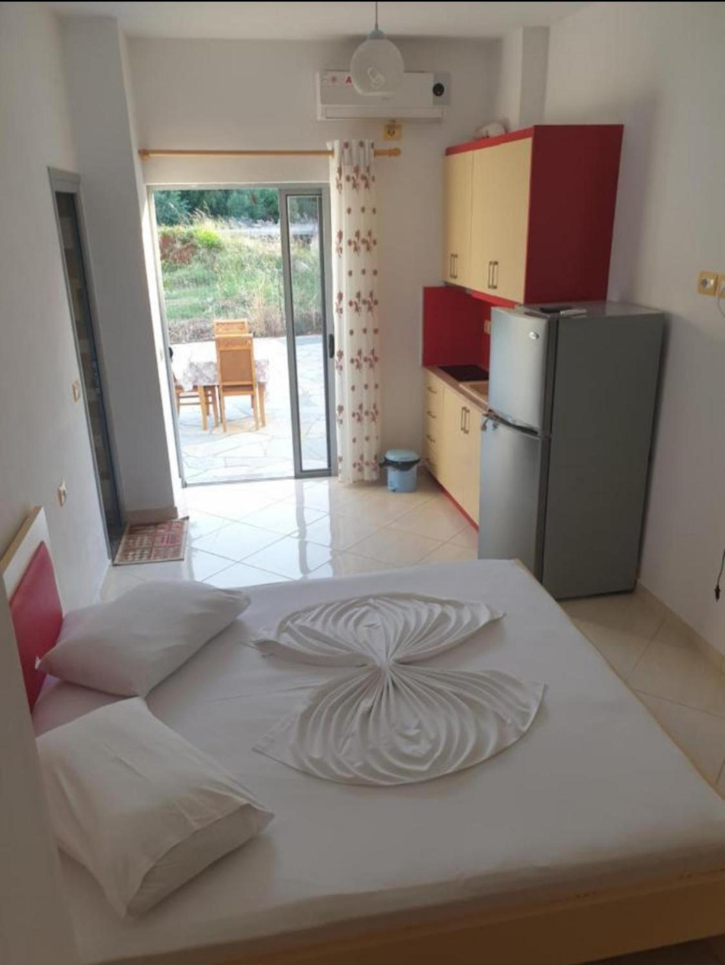 Alinani Apartments Ksamil Eksteriør billede