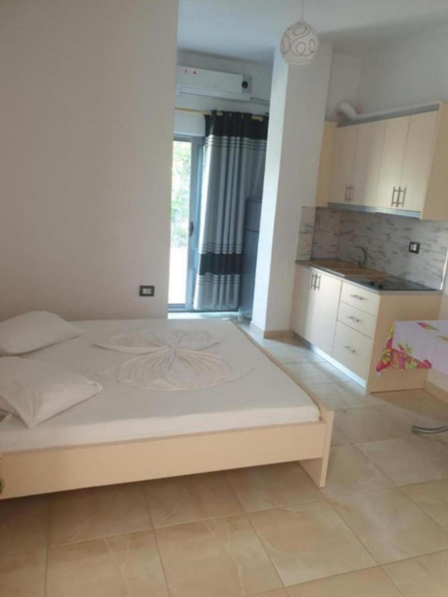 Alinani Apartments Ksamil Eksteriør billede